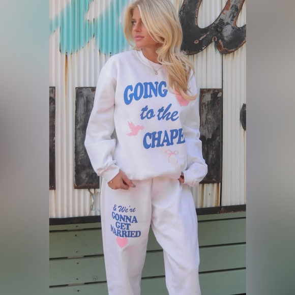 *RESTOCKED* Going To The Chapel White Sweatshirt - Picture 8 of 8